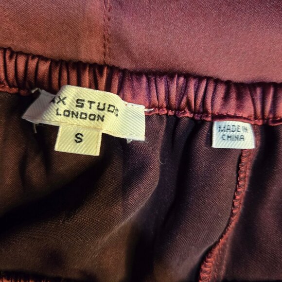 Y2K Burgundy Satin Maxi Skirt Size S Witchy Gothic Whimsigoth Max Studio - Picture 8 of 9